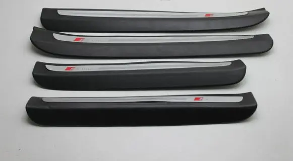 Audi Q7 4L Front sill trim cover 4L0853373E