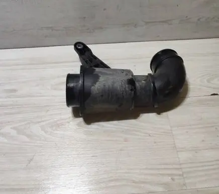 Jaguar F-Pace Air intake duct part 13877B PA6GF15 GX739C623D