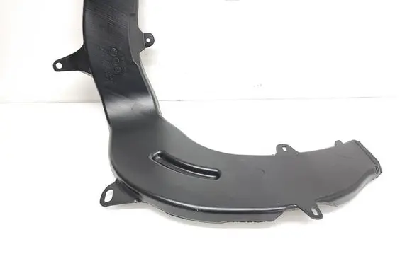 BMW X4 G02 Cabin air duct channel 7398047