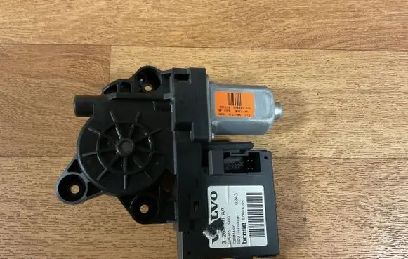 Volvo V50 Rear door window regulator motor 31264101AA 973628104 08W415
