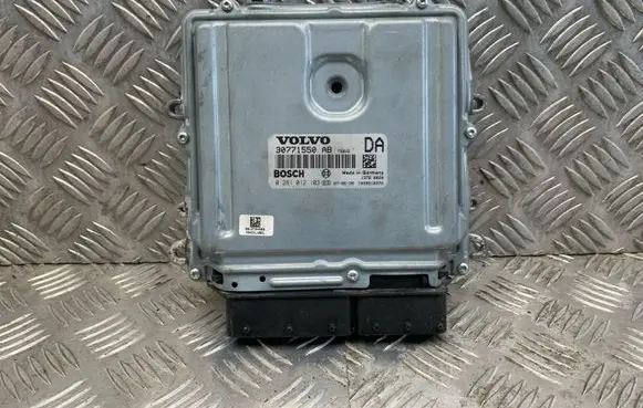 Volvo V50 Engine control unit/module 0281012103