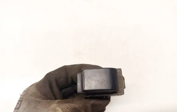 Toyota Corolla Verso AR10 Electric window control switch 848100F010