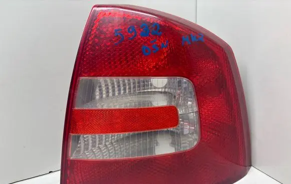 Skoda Octavia Mk2 (1Z) Rear/tail lights 1Z5945096A