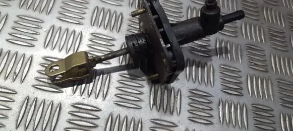 Clutch master cylinder
