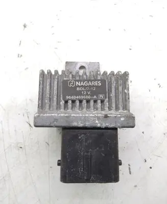 Nissan Qashqai Glow plug pre-heat relay 9640469680