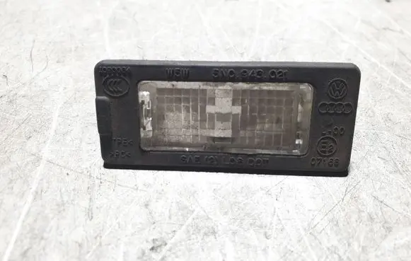 Volkswagen PASSAT B7 Number plate light 5N0943021