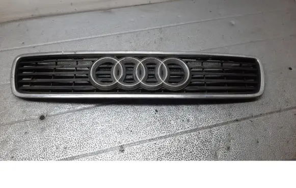 Audi A4 S4 B5 8D Front grill