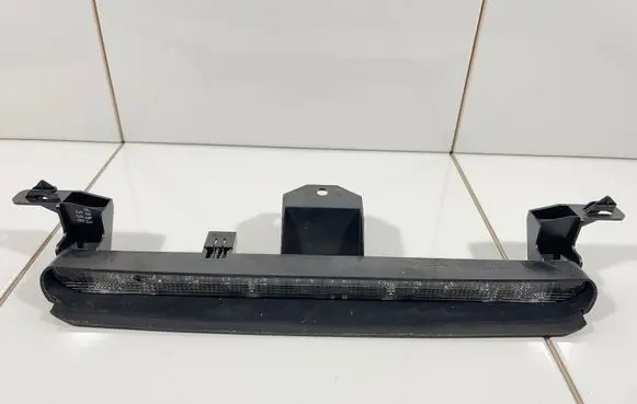 Volvo V70 Third/center stoplight 30678549 16511100