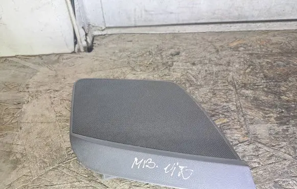 Mercedes-Benz Vito Viano W638 Side speaker trim/cover 6386890566