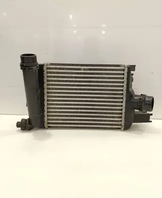 Renault Captur Intercooler radiator 144965154R 14461B681A