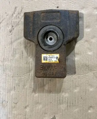 BMW 1 F20 F21 Rear differential mounting bracket 679889003 713083 6798890