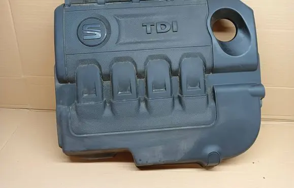 Seat Leon (5F) Engine cover (trim) 04L103954Q