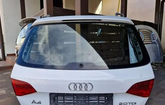 Audi A4 S4 B8 8K Tailgate/trunk/boot lid