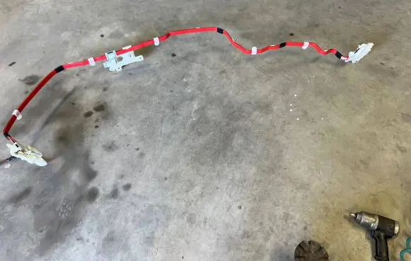 BMW iX Positive cable (battery) 9107184