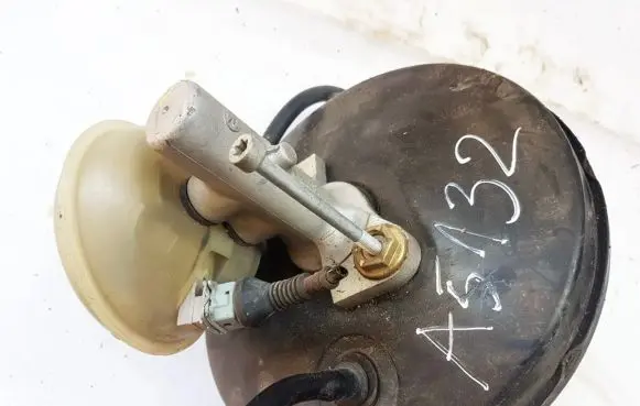 Audi A4 S4 B5 8D Master brake cylinder
