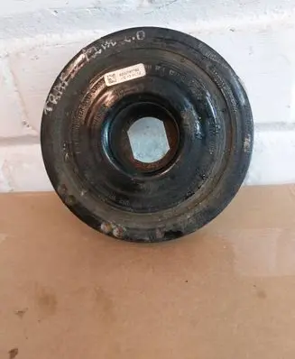 Opel Vivaro Crankshaft pulley 8200767762