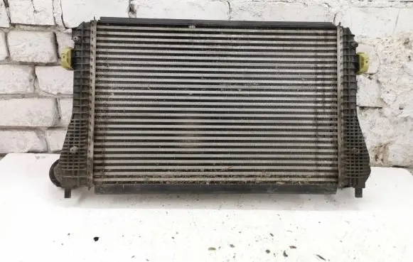 Volkswagen Golf Plus Intercooler radiator