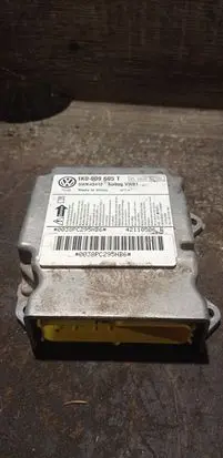 Skoda Octavia Mk2 (1Z) Airbag control unit/module 1K0909605T