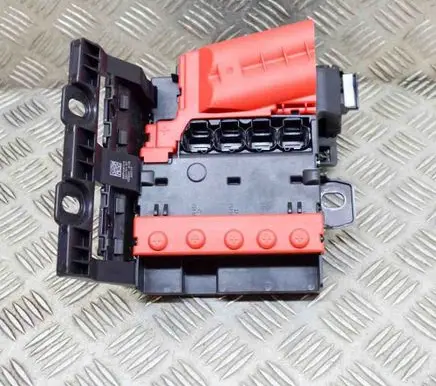 BMW X3 G01 Current control relay 6841701