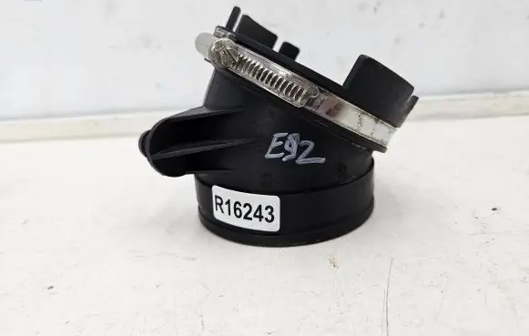 BMW 3 E92 E93 Air intake duct part 7536002 7537502