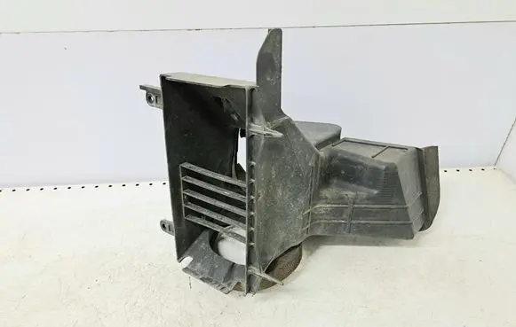 Toyota Corolla Verso AR10 Intercooler air channel guide 
