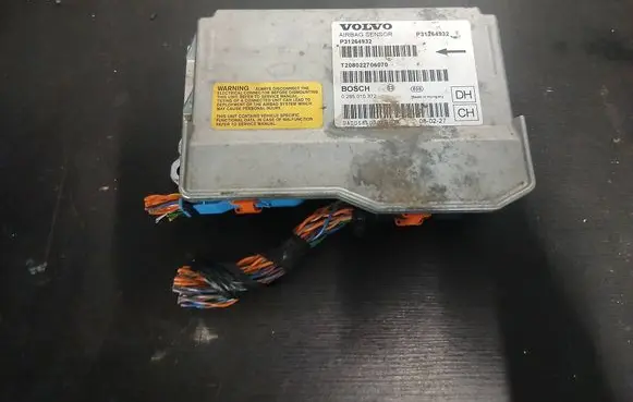 Volvo V70 Airbag control unit/module P31264932 0285010372 T208022706070