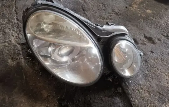 Mercedes-Benz E W211 Headlight/headlamp