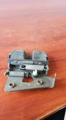 BMW 5 E60 E61 Seat back rest lock catch 7112864