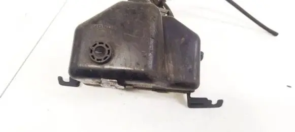 Vacuum air tank