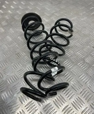 Seat Leon (5F) Rear coil spring 5F0511121