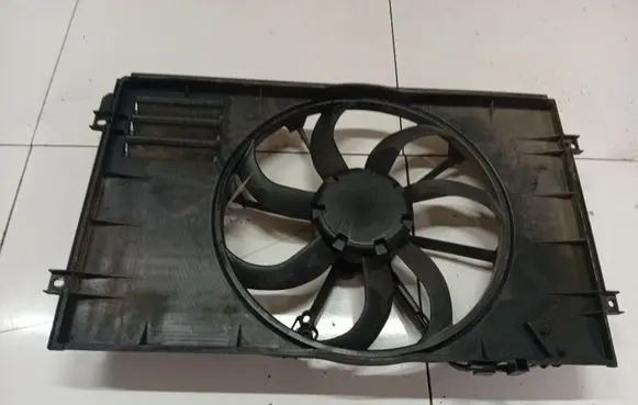 Mazda CX-30 Radiator cooling fan shroud 1K0959455EF