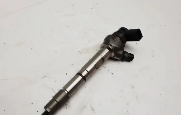 Audi A3 S3 8V Fuel injector 04L130277AC