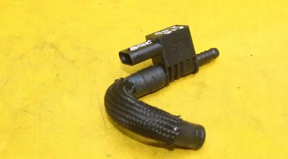 BMW 5 F10 F11 Turbo solenoid valve 8514518