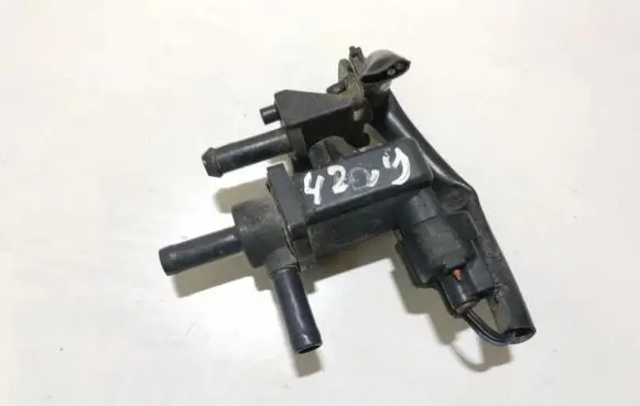Toyota Corolla E120 E130 Turbo solenoid valve 9008091231 90080-91231
