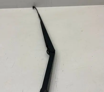 Lexus ES VII XZ10 Windshield/front glass wiper blade 7082743