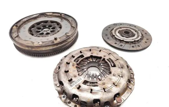 BMW 1 E82 E88 Clutch set kit 7637279