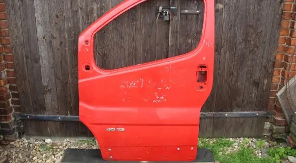 Opel Vivaro Front door