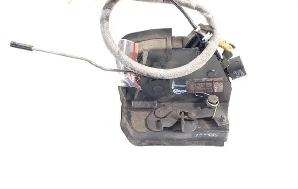 BMW X5 E53 Rear door lock 8402602
