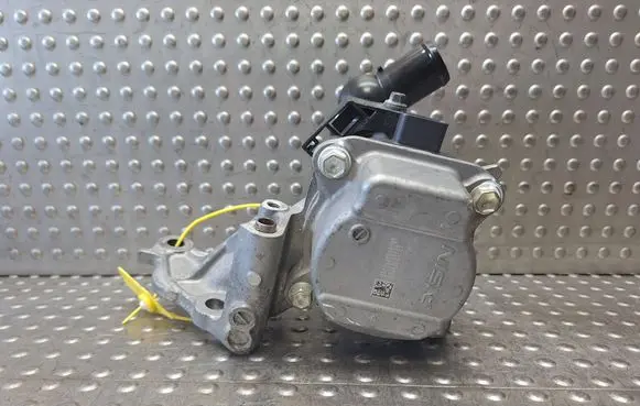 Toyota Yaris Cross Water pump S18046219