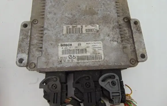 Peugeot 607 Engine control unit/module 9652590180 0281011393
