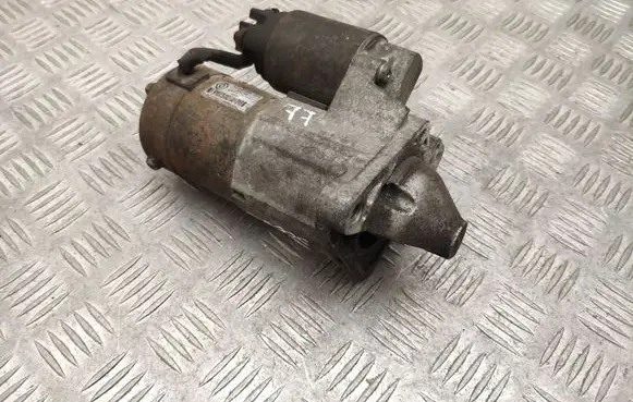 Renault Megane II Starter motor 8200306595