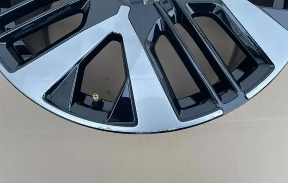 Polestar 2 R20 alloy rim 32294898