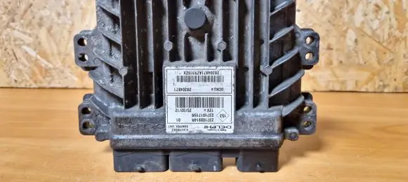 Renault Megane III Engine control unit/module 237100914r