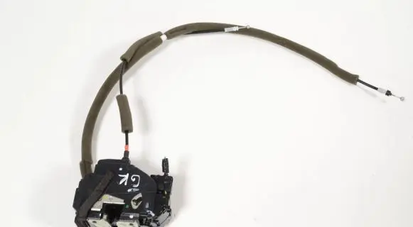 Nissan Note (E12) Rear door lock