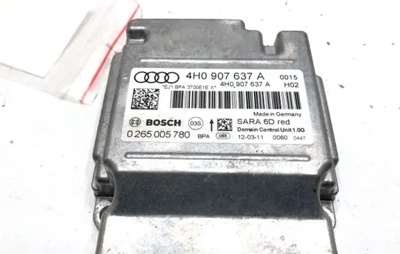 Audi A8 S8 D4 4H Airbag deployment crash/impact sensor 4H0907637A