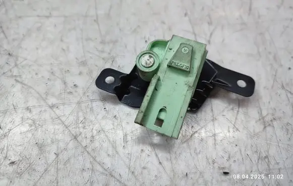 BMW X3 E83 Airbag deployment crash/impact sensor 3418539