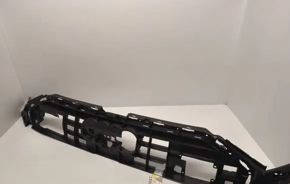 Audi A6 S6 C8 4K Front bumper upper radiator grill 4K0807233A