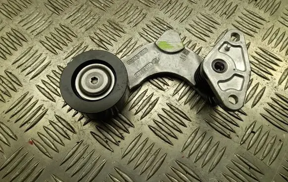 Hyundai Kona II Timing belt tensioner 2528108HA0