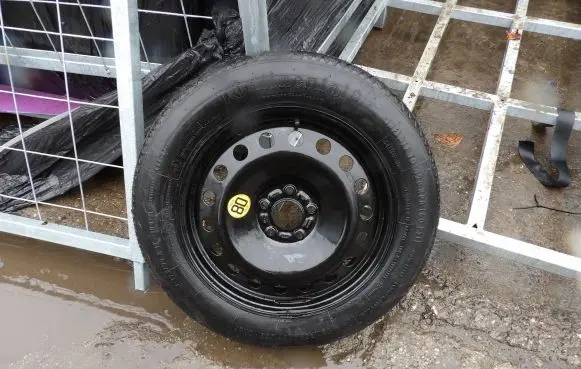 Toyota Yaris R17 spare wheel 