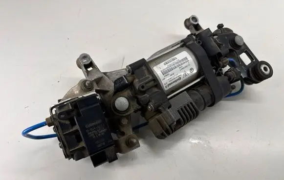 Porsche Cayenne (92A) Air suspension compressor/pump 7P0616006F 95835890100 958698007A